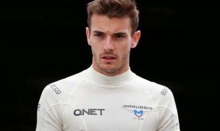 Bianchi Crashes In Japanese GP; Suffers Severe Head Trauma