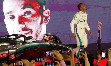 Hamilton Extends Championship Lead to 40 Points After Singapore GP Win