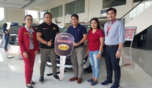 Toyota Cam Sur Customer Wins 2019 X-1R Win-A-Car Raffle