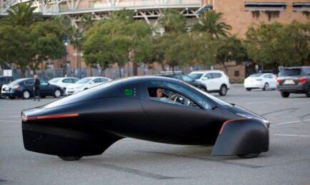 Kereta Solar Elektrik Aptera: Harga Bermula RM105,000