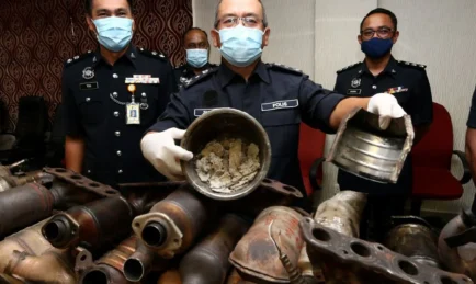 Patutlah Banyak Ekzos Hilang. Rupanya Nak Hasilkan Emas Putih