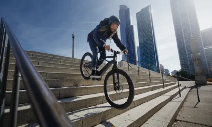 Harley-Davidson Reveals Stunning E-Bikes, Mosh and Rush