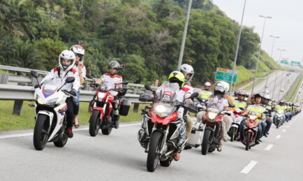 15 Bikers in Malaysia Fined for Convoy Joyride During Lockdown