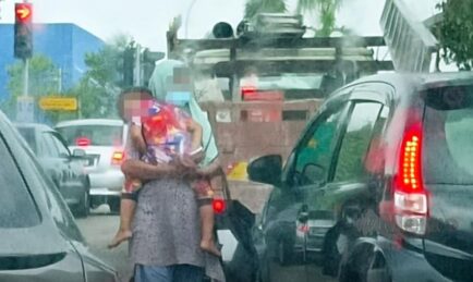 Selepas Mangga Asam Boi, Kini Pengemis Pula Bermaharajalela Di Lampu Isyarat?