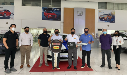 X-1R Philippines 10th Anniversary Raffle: Honda Quezon Avenue’s Service Advisor WINS A CAR