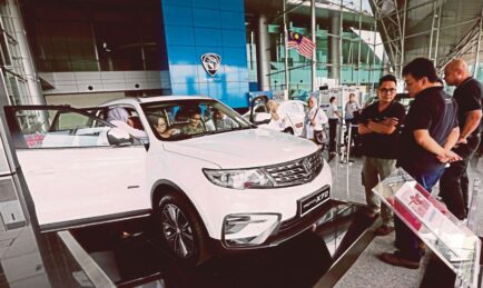 Kereta Baharu Tapi Tempoh Tunggu Bukan Main Lama
