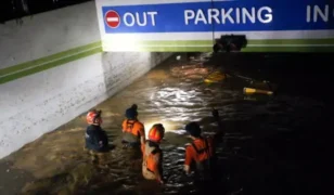 7 Maut Akibat Parkir Bawah Tanah Ditenggelami Banjir Di Korea Selatan