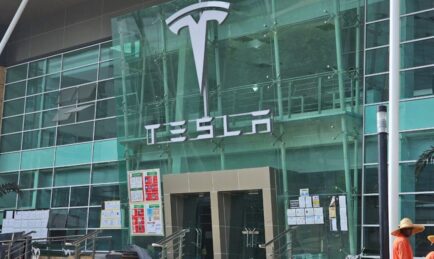 Tesla Cyberjaya Bakal Dibuka. Lokasi Belakang Balai Bomba Cyberjaya?