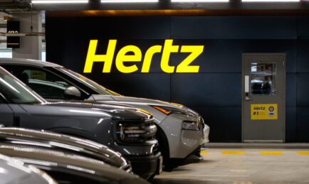 Hertz CEO Steps down following 100,000 Tesla Purchase fiasco