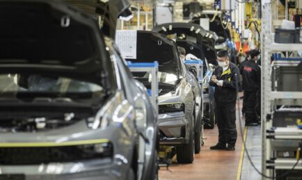 Car Sales in China Rise for the First Time in Two Years