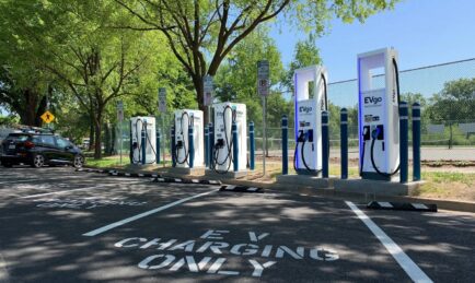 More EV Chargers Than Gas Pumps but Still the Public Don’t Want Them